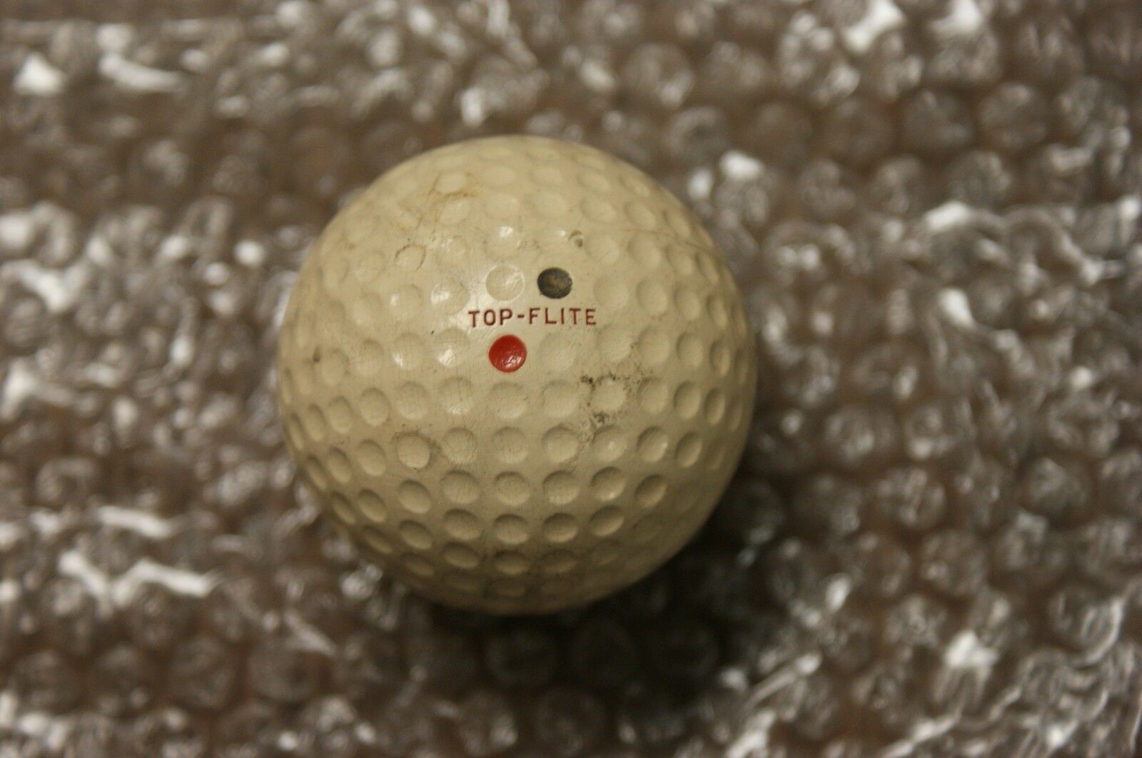Spaulding Red and Gray Dot Top-flite golf ball cadwell gear cover