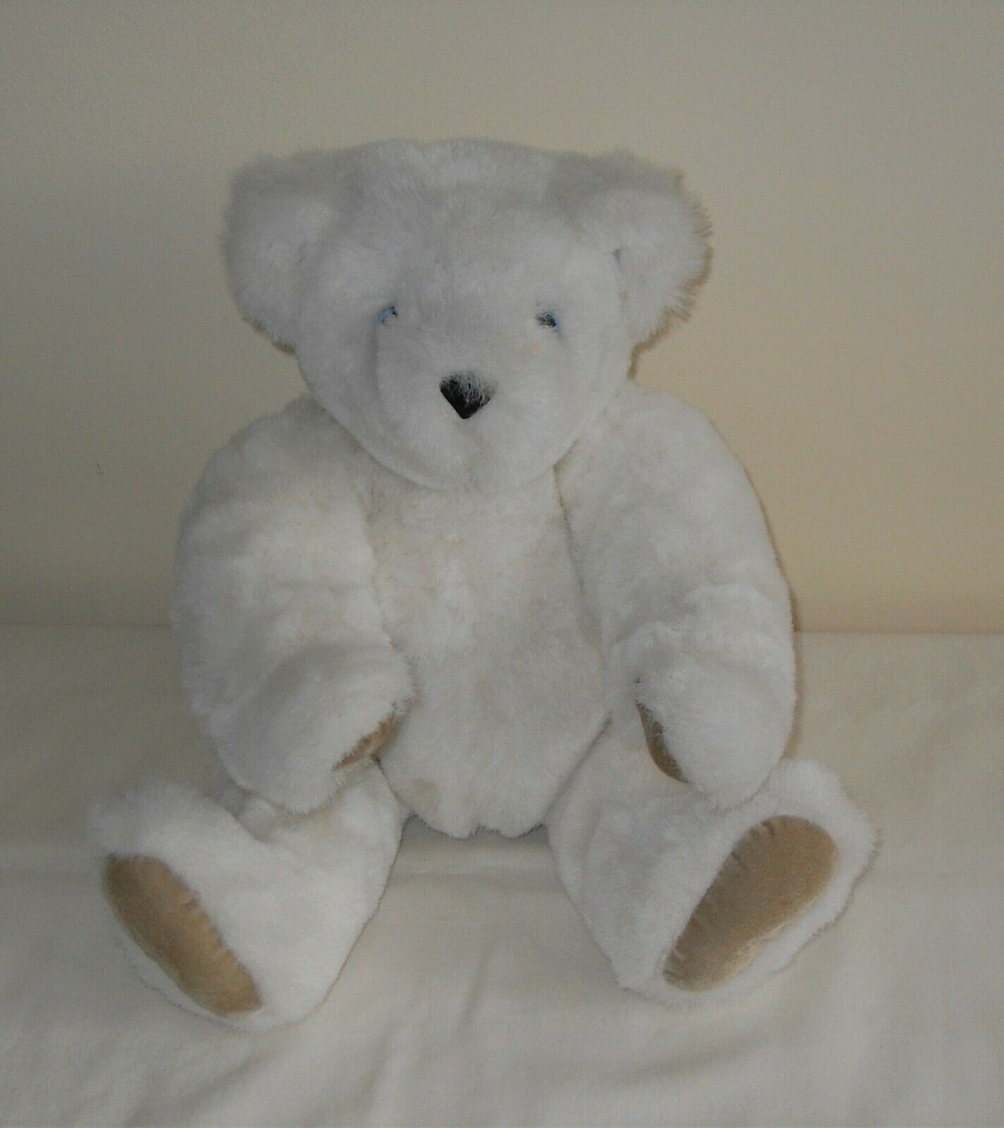 Vermont Teddy Bear 16" White Jointed Arms And Legs